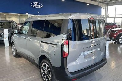 Ford Tourneo Courier Trend A7