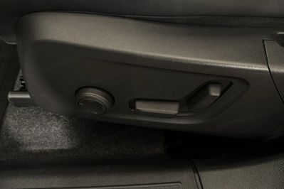 Volvo XC40 T5 Plug-In Hybrid Plus Dark