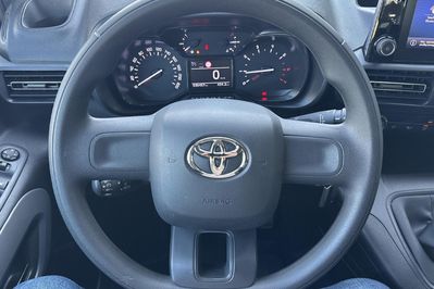 Toyota Proace City Verso 1.5 D-4D Business