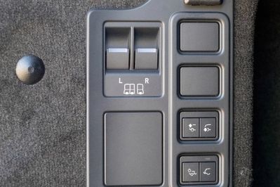 Land Rover Discovery V 3.0 D250 mHEV R-Dynamic SE