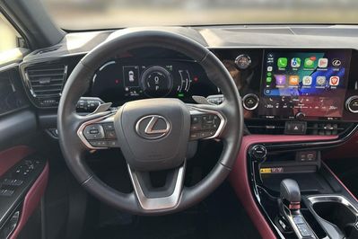 Lexus NX 450h+ AWD