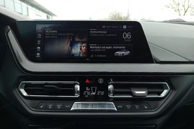 BMW Seria 2 218i aut