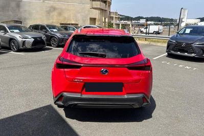 Lexus UX 300h F Sport Design Hybrid Dynamic Force