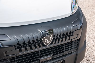 Peugeot Boxer Heavy L4H3 Zabudowa Brygadowa AT8