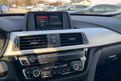 BMW Seria 3 Gran Turismo 320i Advantage aut