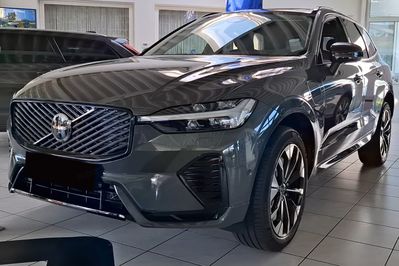 Volvo XC60 T6 Plug-In Hybrid AWD Ultra Dark