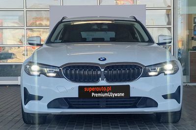 BMW Seria 3 318i Advantage aut