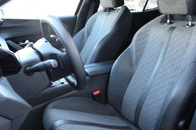 Peugeot 408 1.2 PureTech Allure