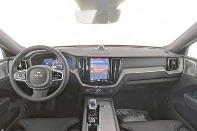 Volvo XC60 B5 B AWD Ultra Black Edition aut