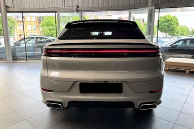 Porsche Cayenne Coupe E-Hybrid