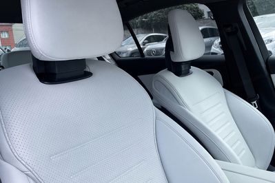 Mercedes Klasa C 200 4-Matic AMG
