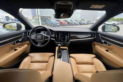 Volvo S90 D3 SCR Momentum Pro