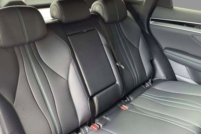 BYD Seal U DM-i  Design AWD