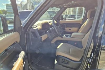 Land Rover Defender 110 D250 X-Dynamic HSE