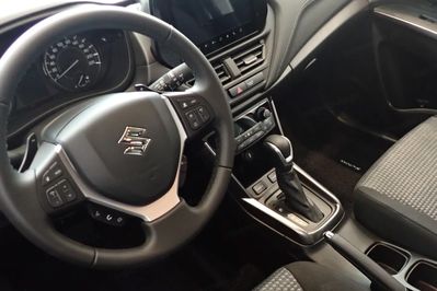 Suzuki S-Cross 1.5 Strong Hybrid Premium AGS