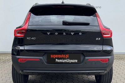 Volvo XC40 B3 Plus Dark