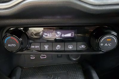 Nissan Juke N-Connecta 1.6 HEV