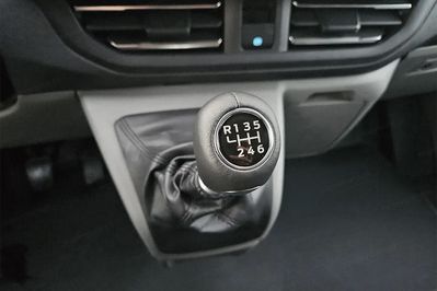 Ford Transit Custom 320 L2H1 Limited