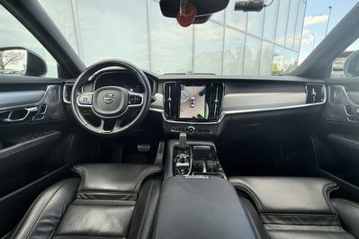 Volvo V90 T8 AWD Plug-In Hybrid Inscription aut