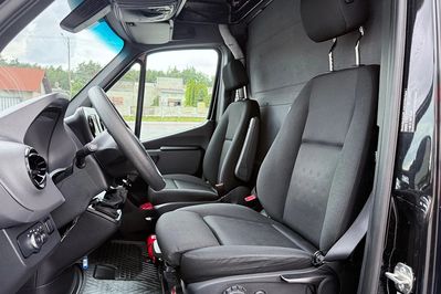 Mercedes Sprinter 319 CDI Plandeka 10 ep
