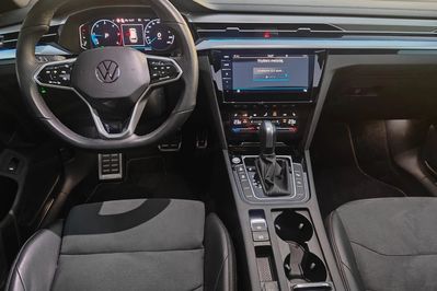 Volkswagen Arteon 2.0 TDI SRC 4Motion R-Line DSG