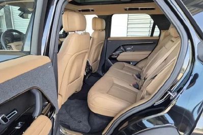 Land Rover Range Rover Sport P460e AWD Auto SE