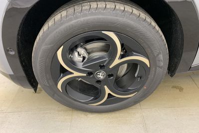 Alfa Romeo Junior Ibrida Intensa 1.2 mHEV EDCT6