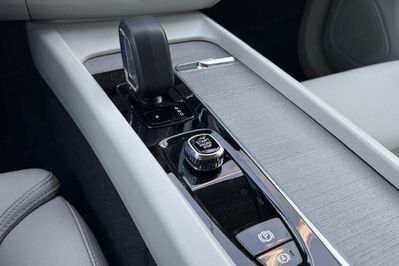 Volvo XC60 B5 B AWD Plus Dark