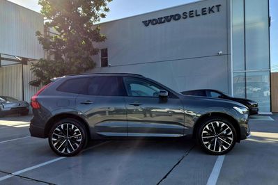 Volvo XC60 T8 Plug-In Hybrid AWD Ultra Dark
