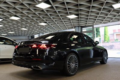 Mercedes Klasa E 200 4-Matic AMG