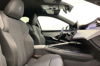 Peugeot 3008 GT 1.2 mHEV e-DCS6