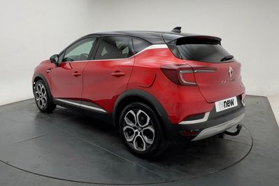 Renault Captur Intens 1.3 E-Tech AT