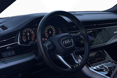 Audi Q8 55 TFSI mHEV Quattro Tiptronic