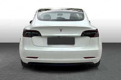 Tesla Model 3 RWD