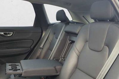 Volvo XC60 T6 Plug-In Hybrid AWD Plus Dark