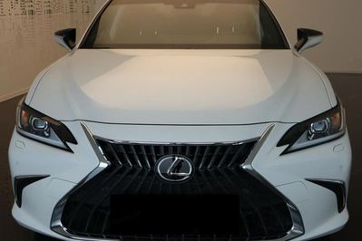 Lexus ES 300h Business Edition 2.5 E-CVT