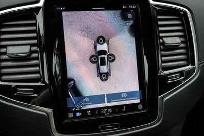 Volvo XC90 T8 AWD Plug-In Hybrid Plus Dark 7os aut