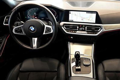 BMW Seria 3 320i M Sport sport-aut