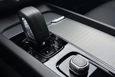 Volvo XC60 B5 B AWD Plus Dark