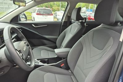 Kia Niro 1.6 GDI Hybrid M