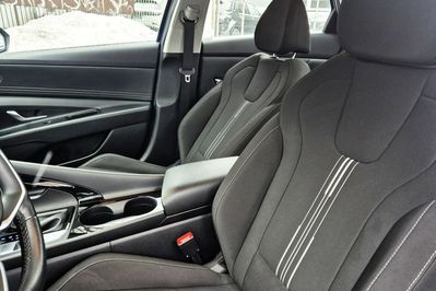 Hyundai Elantra 1.6 Smart CVT