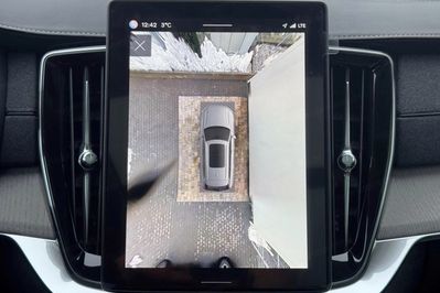 Volvo XC90 T8 AWD Plug-In Hybrid Ultra Dark 7os