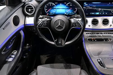 Mercedes Klasa E E 220 d 4-Matic AMG/Avantgarde