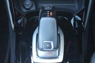 Peugeot 2008 1.2 PureTech GT EAT8