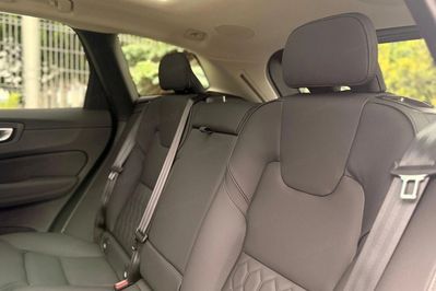 Volvo XC60 B5 B AWD Plus Dark aut