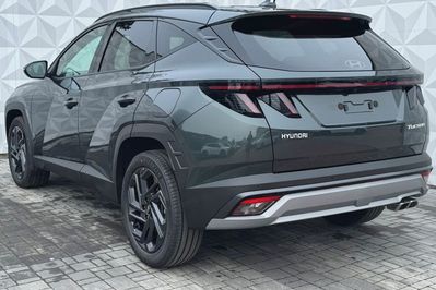Hyundai Tucson Smart Black 1.6 T-GDi HEV  aut