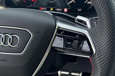 Audi A6 RS6 TFSI quattro Performance Avant