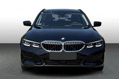 BMW Seria 3 320i Sport Line