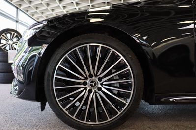 Mercedes Klasa E 200 4-Matic AMG