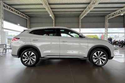 BYD Seal U DM-i  Design AWD